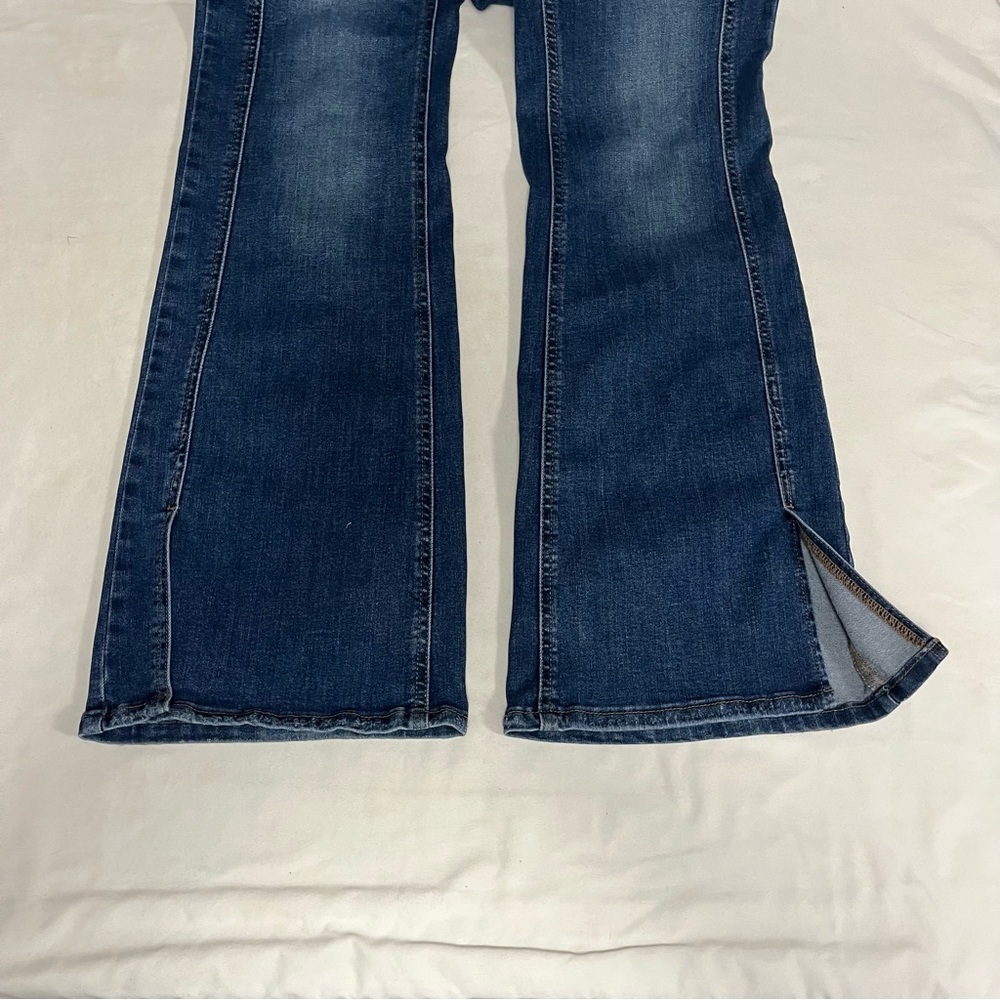 Maurices Classic Blue Women's High Rise Flare Jeans - Picture 6 of 9